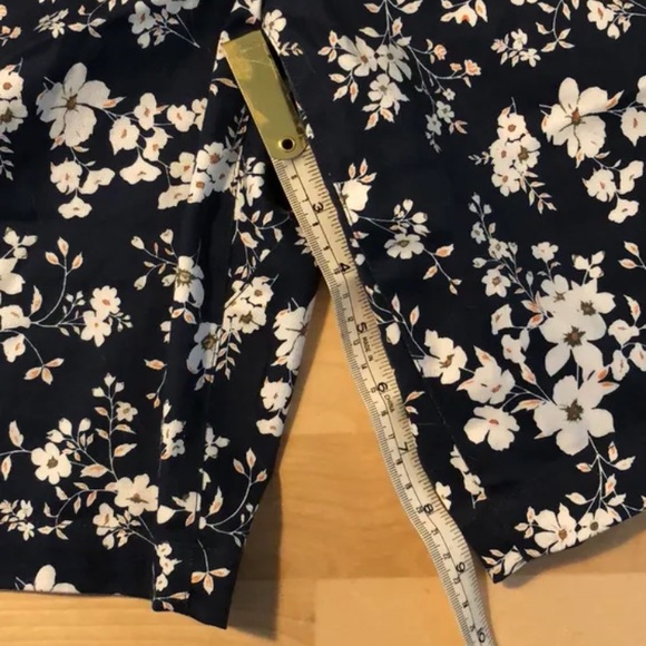 Wildfang THE ESSENTIAL BLUE FLORAL DRAWSTRING SHORT medium - Picture 10 of 13